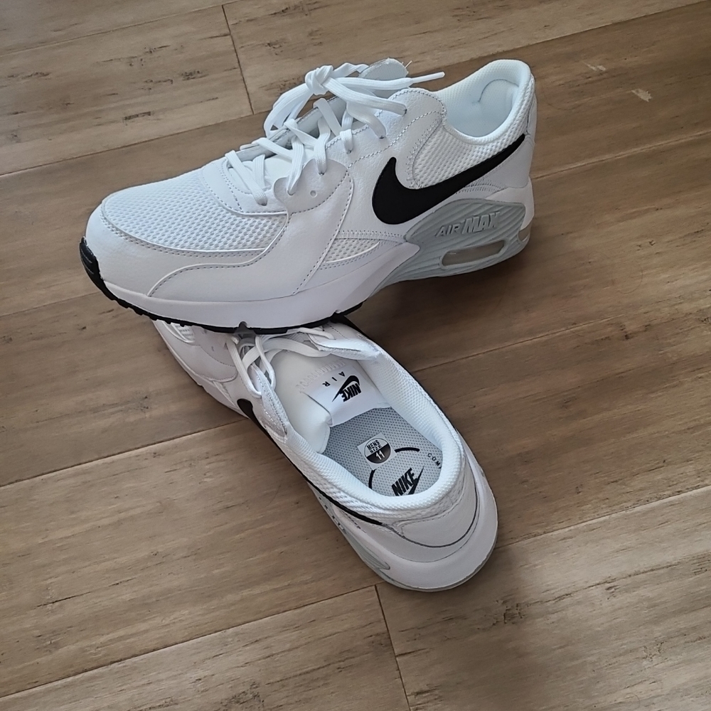 Nike Air Max new without box